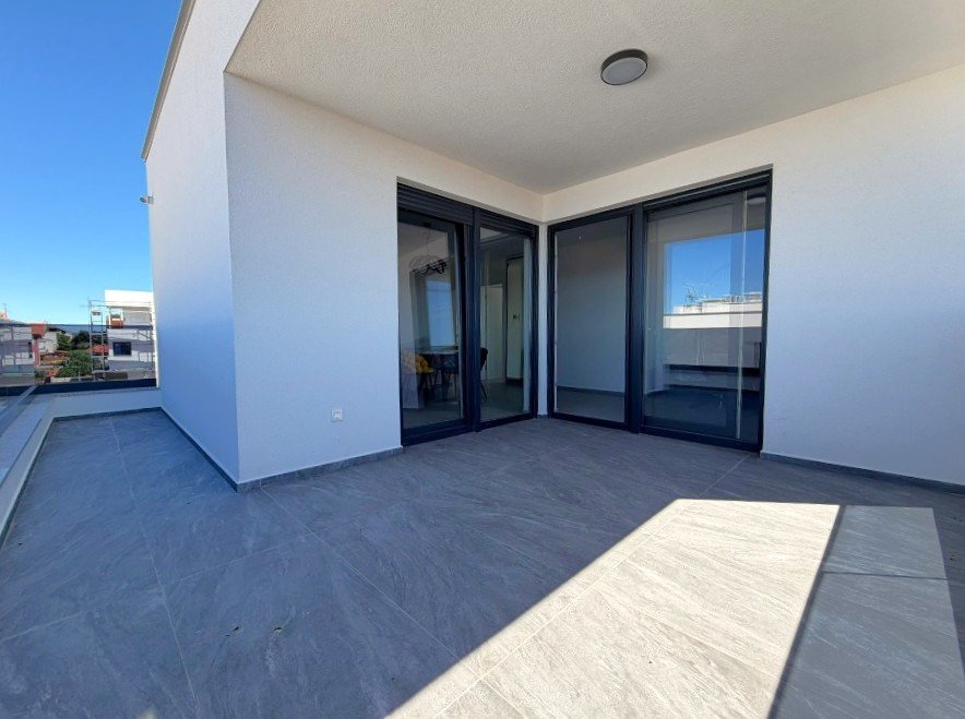 Penthouse mit zwei großen Terrassen und Meerblick, Mandre, Insel Pag