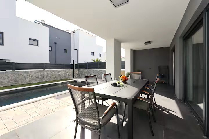 Modernes Haus mit Pool und Dachterrasse, Vrsi-Mulo, Kroatien