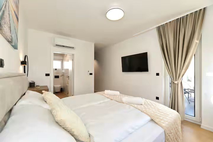 Modernes Haus mit Pool und Dachterrasse, Vrsi-Mulo, Kroatien