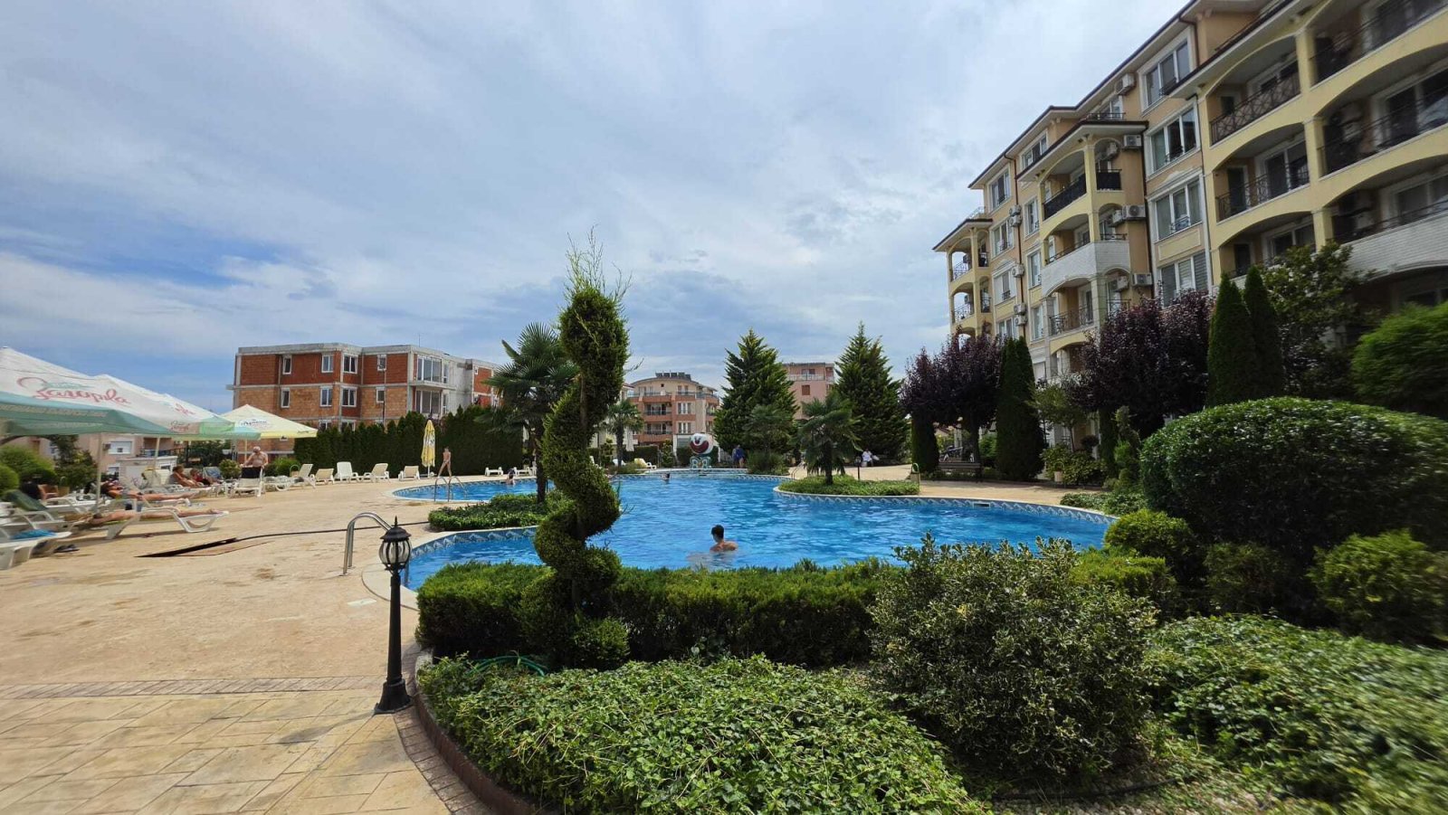 🏡 Großzügige 4-Zimmer-Wohnung mit Poolzugang in Elitonia Gardens 1, Ravda, Bulgarien