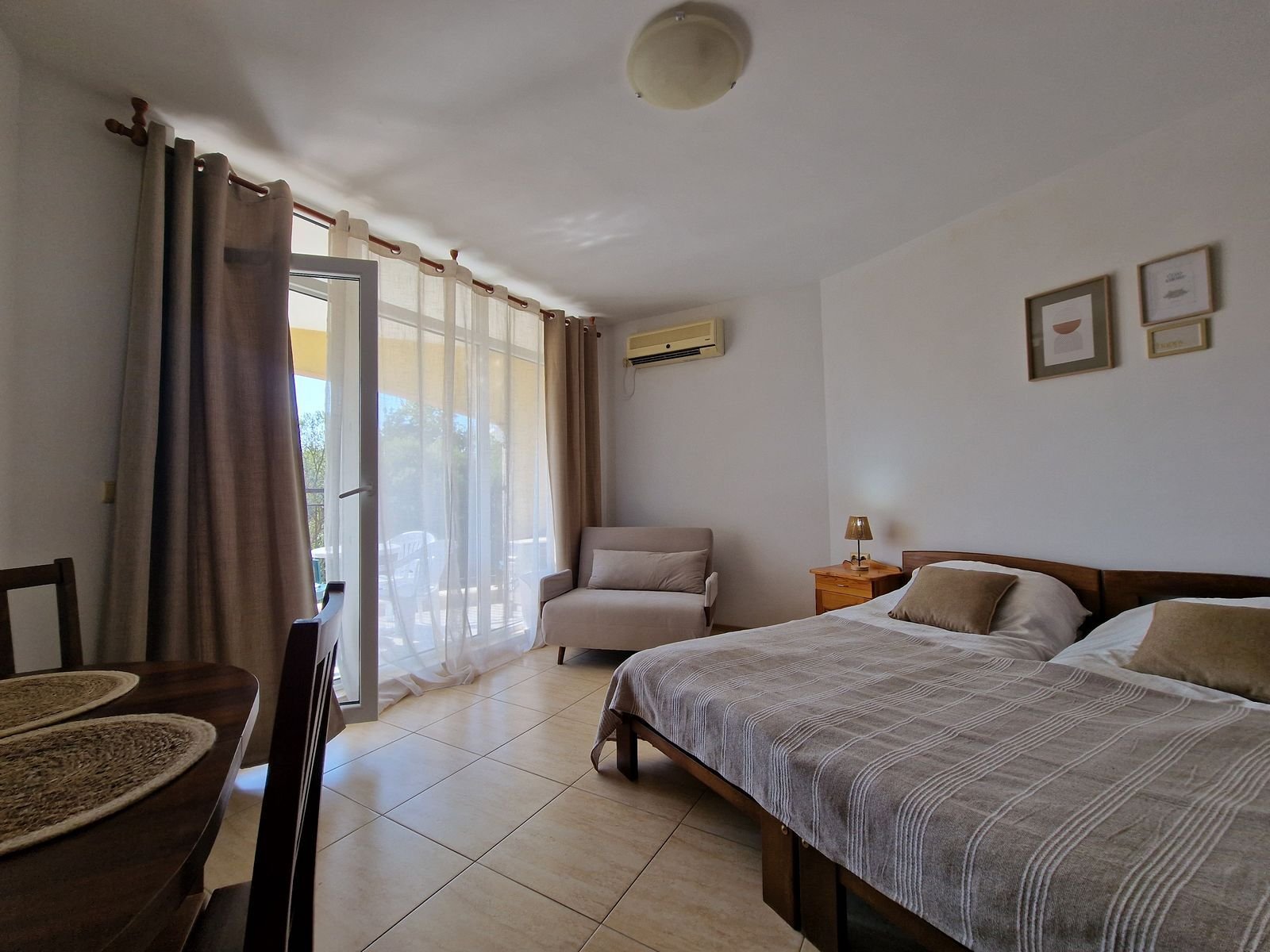 Studio mit Blick auf den Garten in der Anlage Midia in Aheloy, Bulgarien