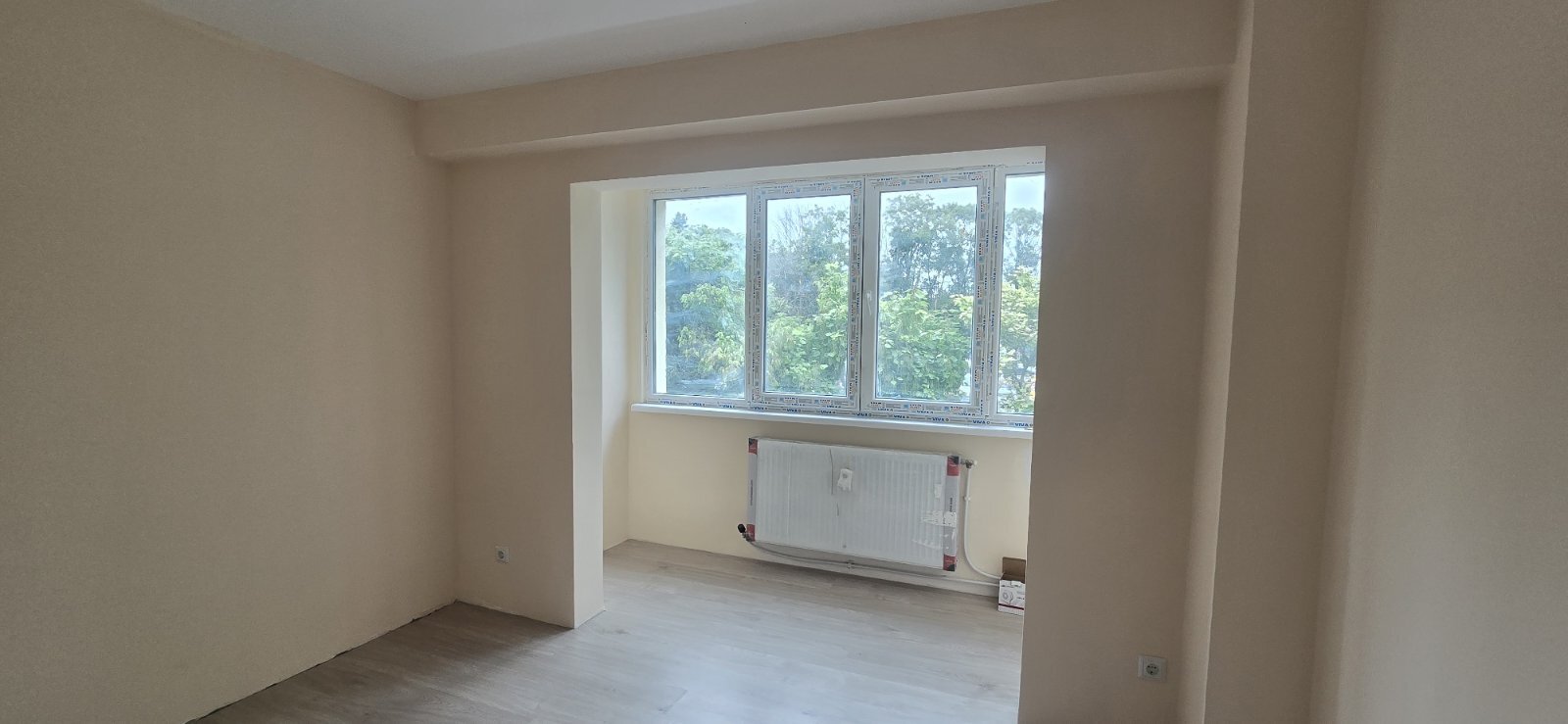 Modernisierte 3 Zimmer Wohnung im Izgrev Gebiet Burgas Bulgarien