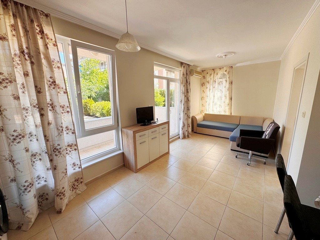 2-Zimmer-Apartment mit Poolblick im Komplex Persani 3, Sonnenstrand, Bulgarien