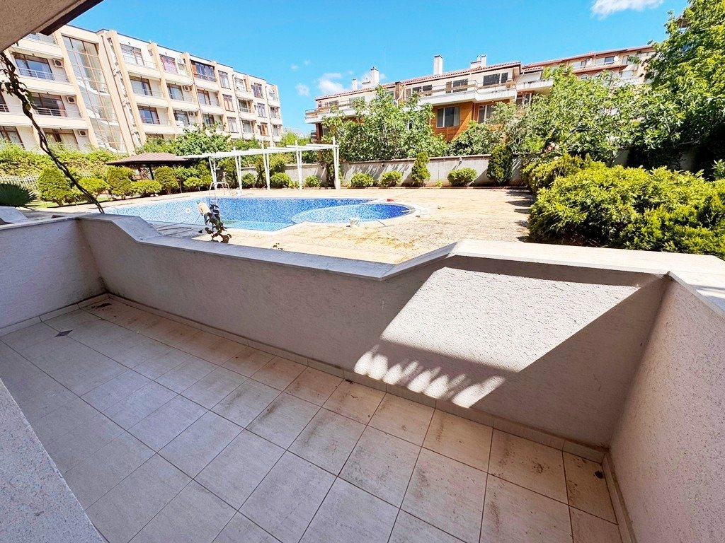 2-Zimmer-Apartment mit Poolblick im Komplex Persani 3, Sonnenstrand, Bulgarien