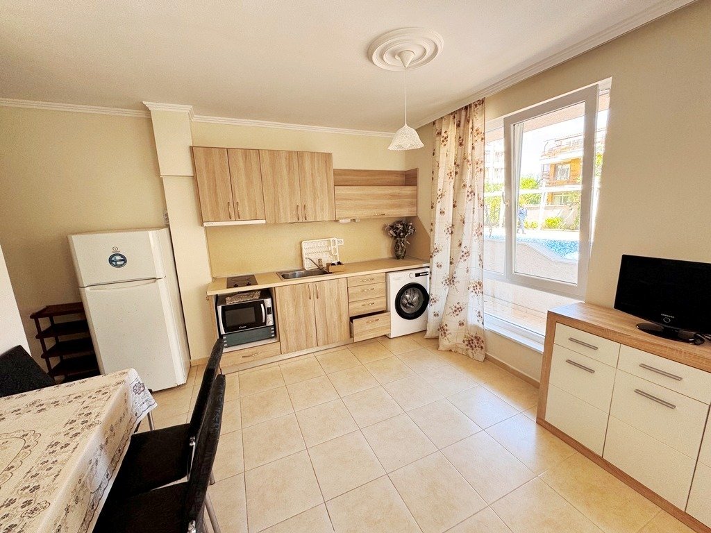 2-Zimmer-Apartment mit Poolblick im Komplex Persani 3, Sonnenstrand, Bulgarien