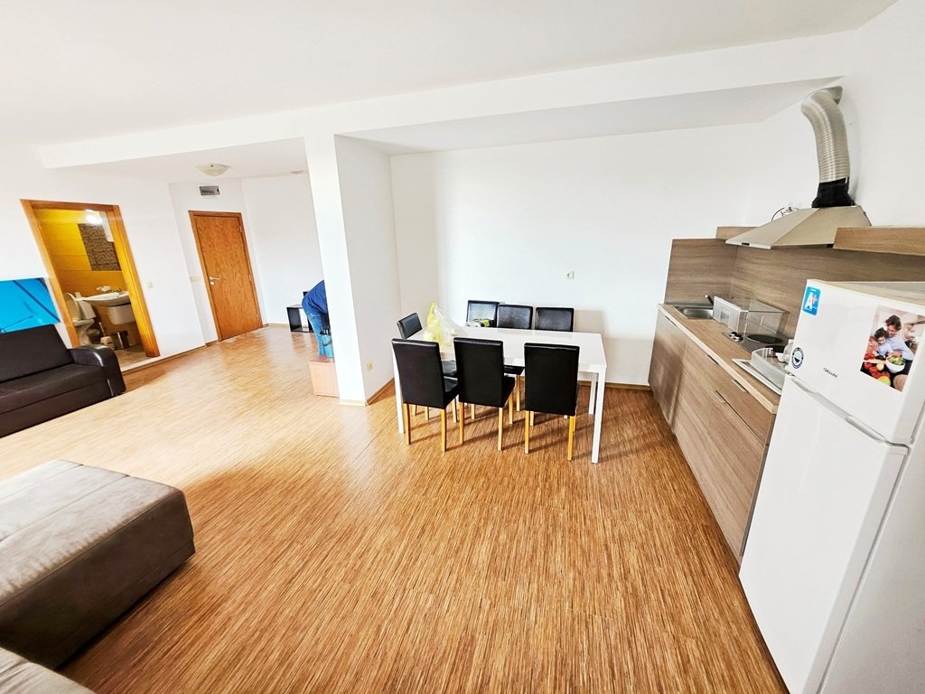 4-Zimmer-Apartment mit 3 Schlafzimmern und großer Terrasse im Komplex Sunny View Central, Sonnenstrand, Bulgarien