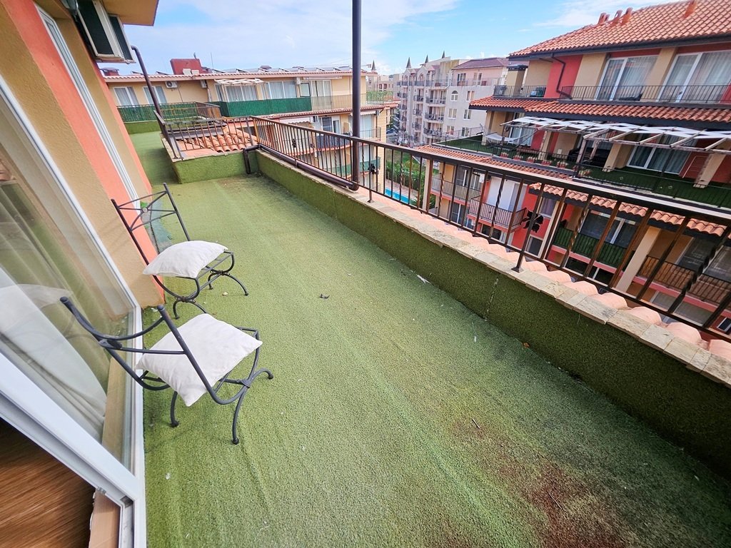 4-Zimmer-Apartment mit 3 Schlafzimmern und großer Terrasse im Komplex Sunny View Central, Sonnenstrand, Bulgarien