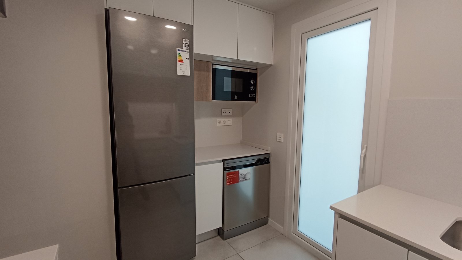 Modernes Apartment am Meer, Mil Palmeras, Spanien