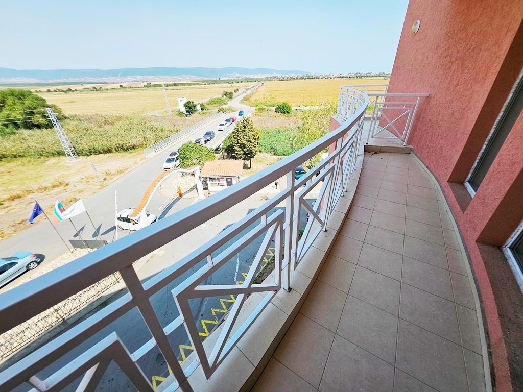 Geräumiges Studio ohne Möbel im Komplex Sunny Day 6, Tynkovo, Sonnenstrand, Bulgarien