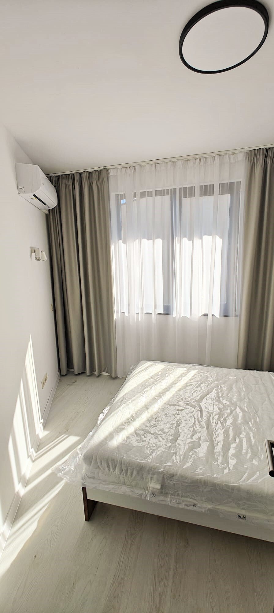 Zweistöckiges Reihenhaus im Komplex Imperial Heights, Kosharitsa, Bulgarien