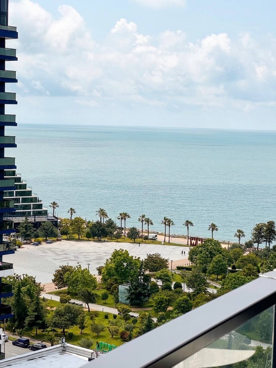 Modernes Studio mit Meerblick in Batumi, Georgien – Voll möbliert mit Pool und SPA nahe dem Strand