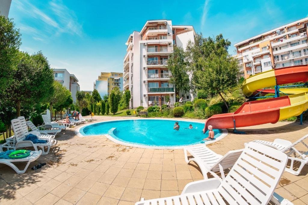 Zweizimmerwohnung mit Meerblick im Komplex Crown Fort in Sveti Vlas, Bulgarien