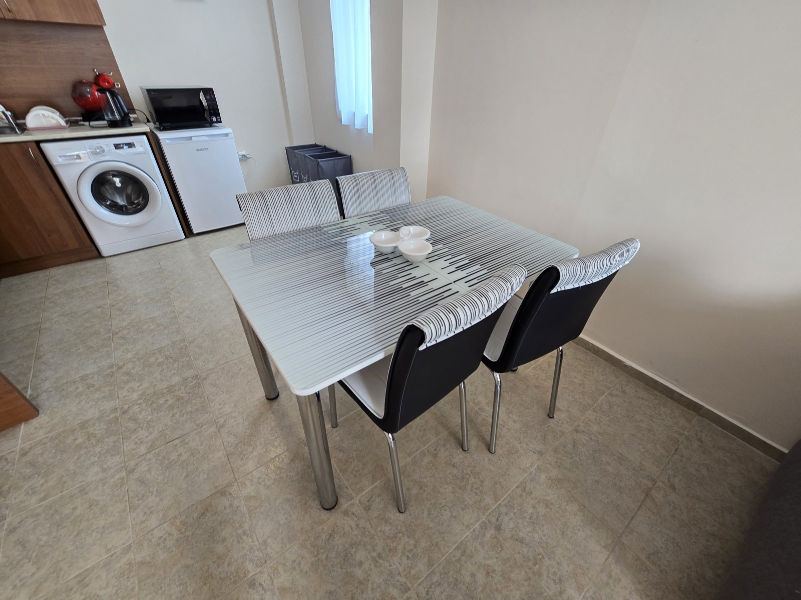 2-Zimmer-Apartment mit teilweisem Meerblick im Komplex Karolina, Sonnenstrand, Bulgarien