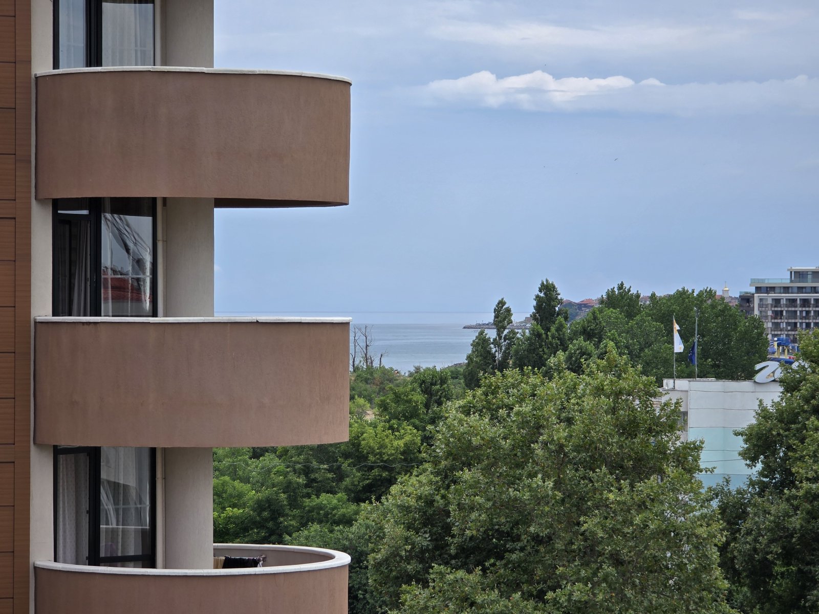 2-Zimmer-Apartment mit teilweisem Meerblick im Komplex Karolina, Sonnenstrand, Bulgarien