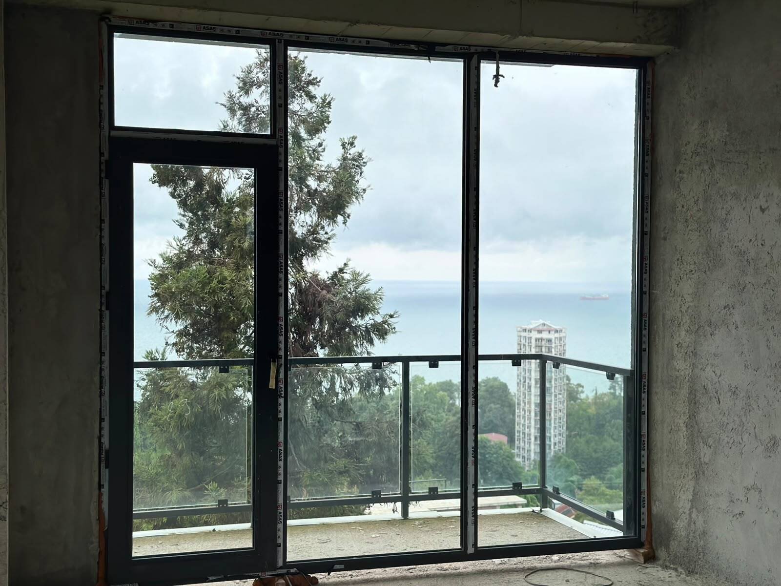 2-Zimmer-Wohnung in Dream Corner, Makhinjauri, Batumi, Georgien – Meer- und Bergblick