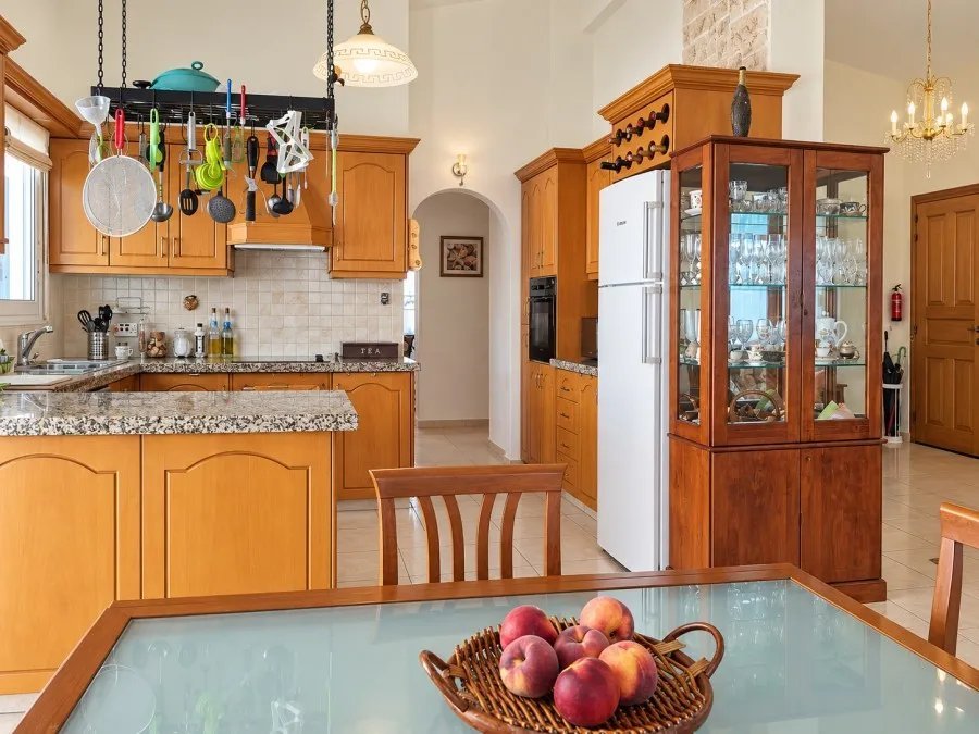 Bungalow in Kissonerga, Paphos