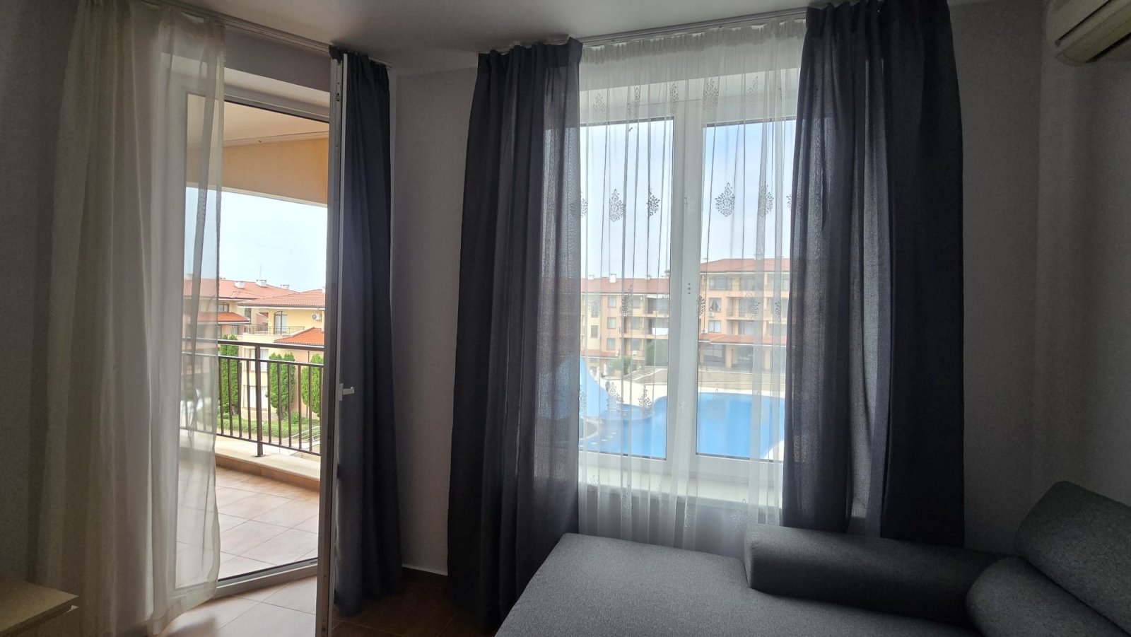 Zweizimmerwohnung mit Poolblick im Komplex Panorama Dreams in Sveti Vlas, Bulgarien