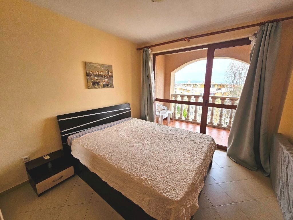 Sunny Beach: Zweizimmerwohnung mit Poolblick im Komplex Kalia am Sonnenstrand, Bulgarien Sunny Beach: Zweizimmerwohnung mit Poolblick im Komplex Kalia am Sonnenstrand, Bulgarien