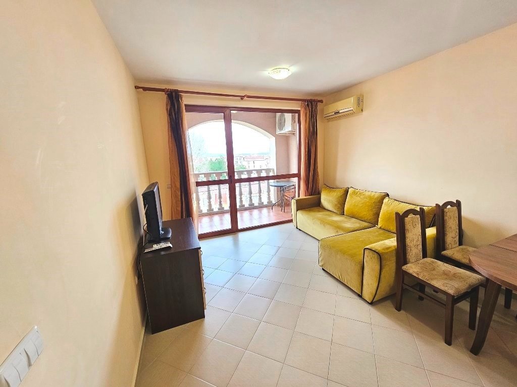 Zweizimmerwohnung mit Poolblick im Komplex Kalia am Sonnenstrand, Bulgarien
