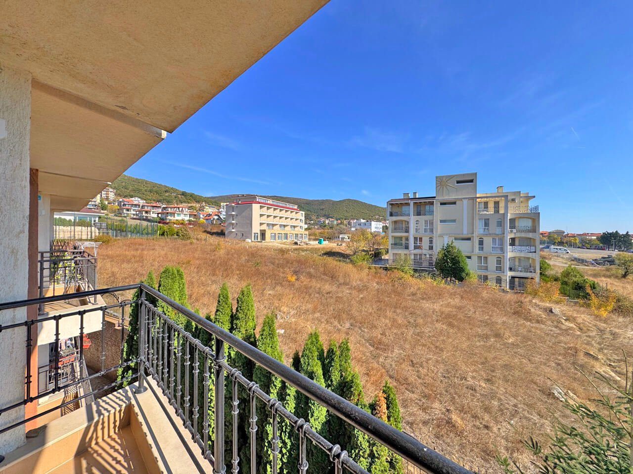 Zweizimmerwohnung mit Meerblick im Komplex „Macon“, Sveti Vlas, Bulgarien.