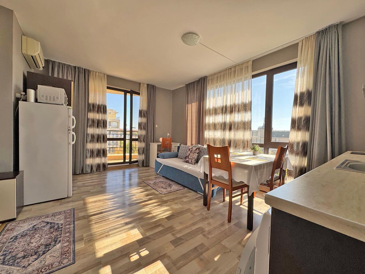 Zweizimmerwohnung mit Meerblick im Komplex „Macon“, Sveti Vlas, Bulgarien.