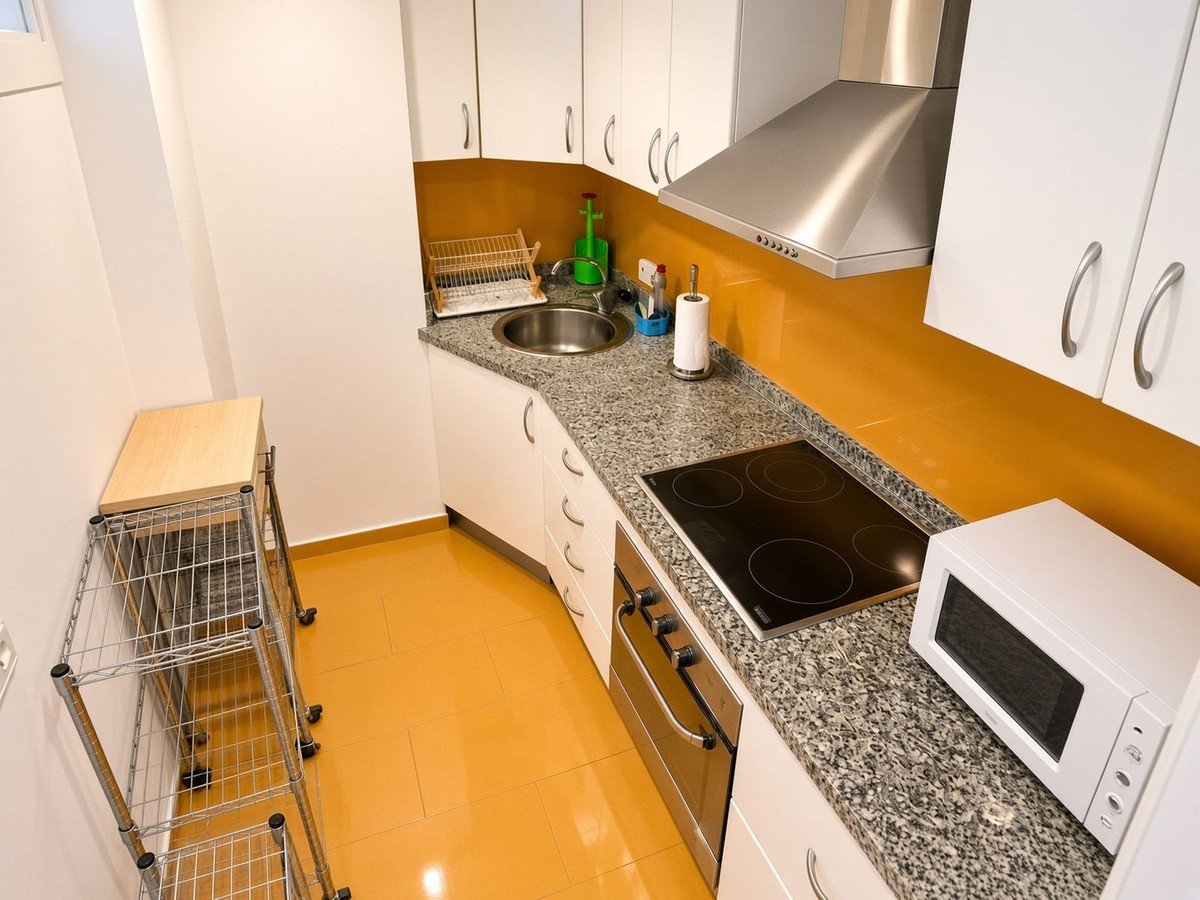 Renovierte Wohnung im 12. Stock mit Blick auf das Meer, Gibraltar und Afrika, San Roque, Spanien