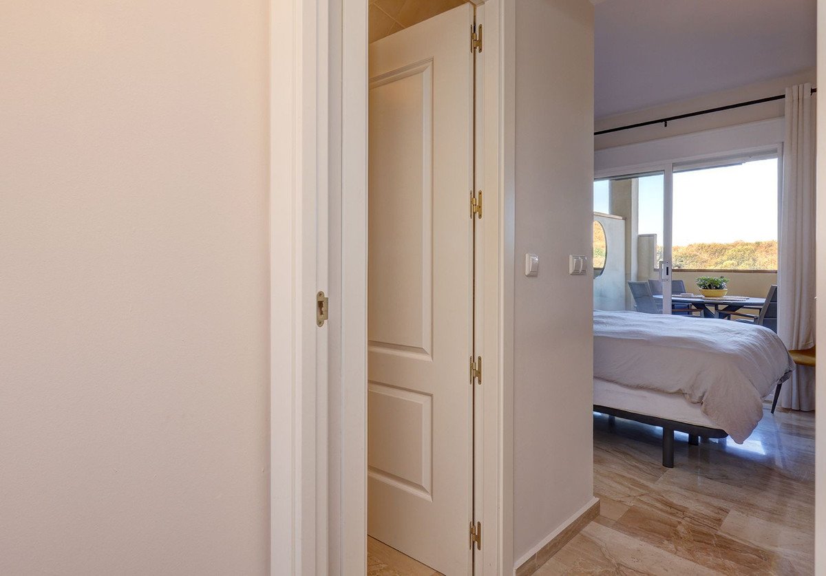 Anlageapartment mit touristischer Lizenz, Gartenterrasse und Garage, Mijas, Spanien