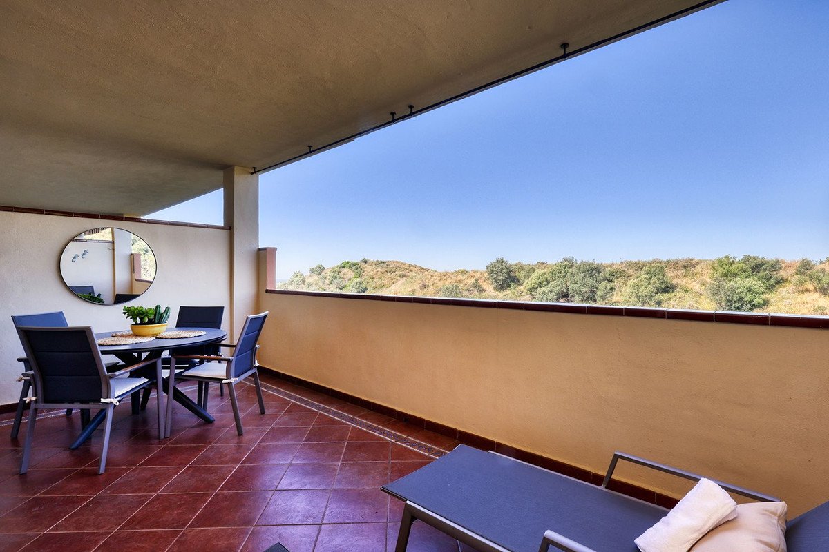 Anlageapartment mit touristischer Lizenz, Gartenterrasse und Garage, Mijas, Spanien