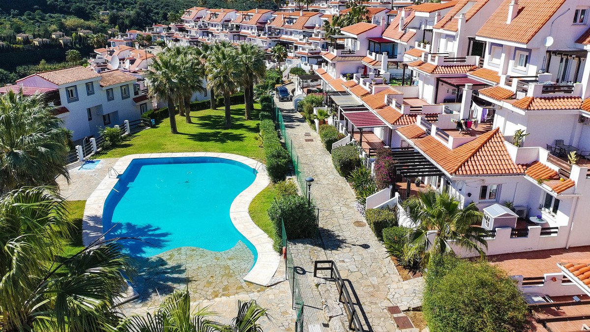 Renovierte Kapitalanlage-Wohnung mit touristischer Lizenz und Terrasse, 28 m², Manilva, Spanien