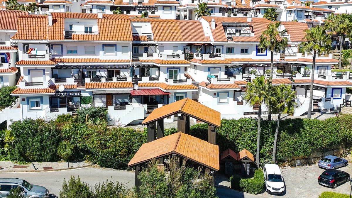 Renovierte Kapitalanlage-Wohnung mit touristischer Lizenz und Terrasse, 28 m², Manilva, Spanien