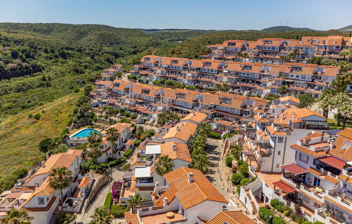 Renovierte Kapitalanlage-Wohnung mit touristischer Lizenz und Terrasse, 28 m², Manilva, Spanien