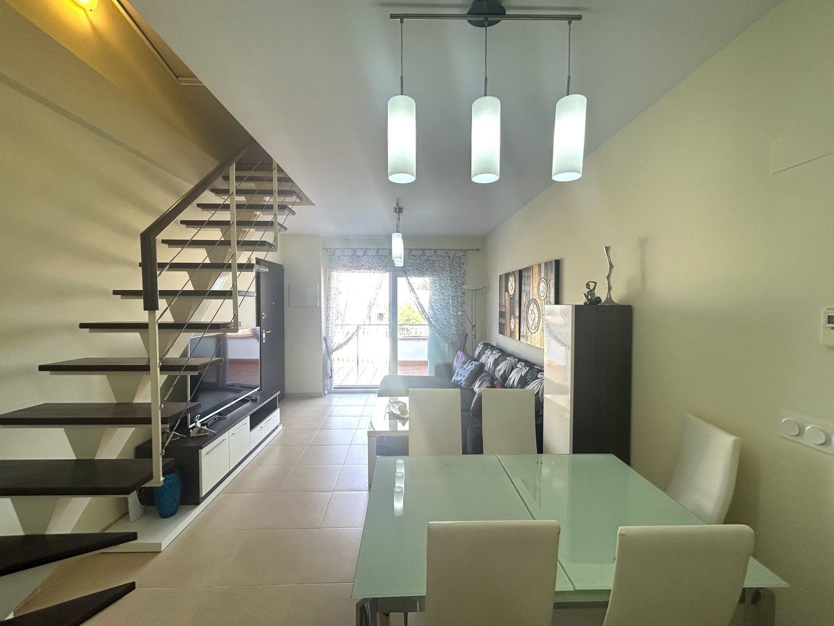 Dachgeschosswohnung mit Solarium, 250 m vom Strand La Mata entfernt, Torrevieja, Spanien