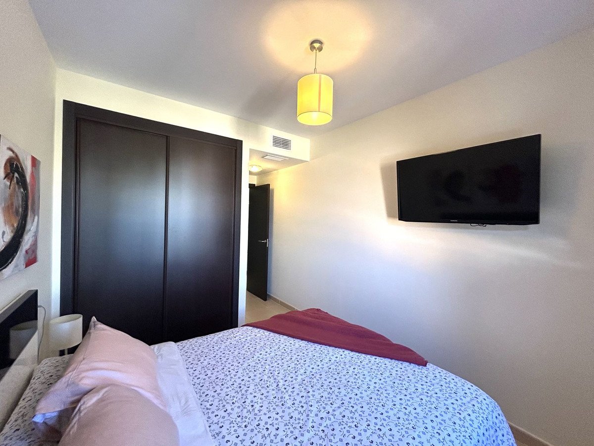 Dachgeschosswohnung mit Solarium, 250 m vom Strand La Mata entfernt, Torrevieja, Spanien