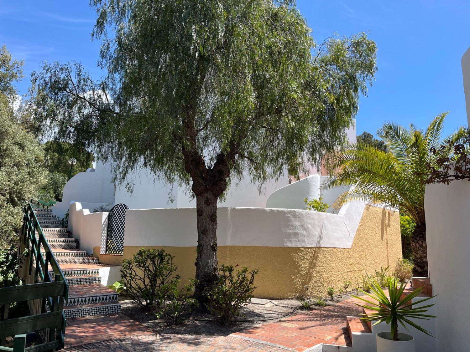 Stadthaus mit Dachterrasse und Meerblick in Paraíso Blanco, Nerja, Spanien