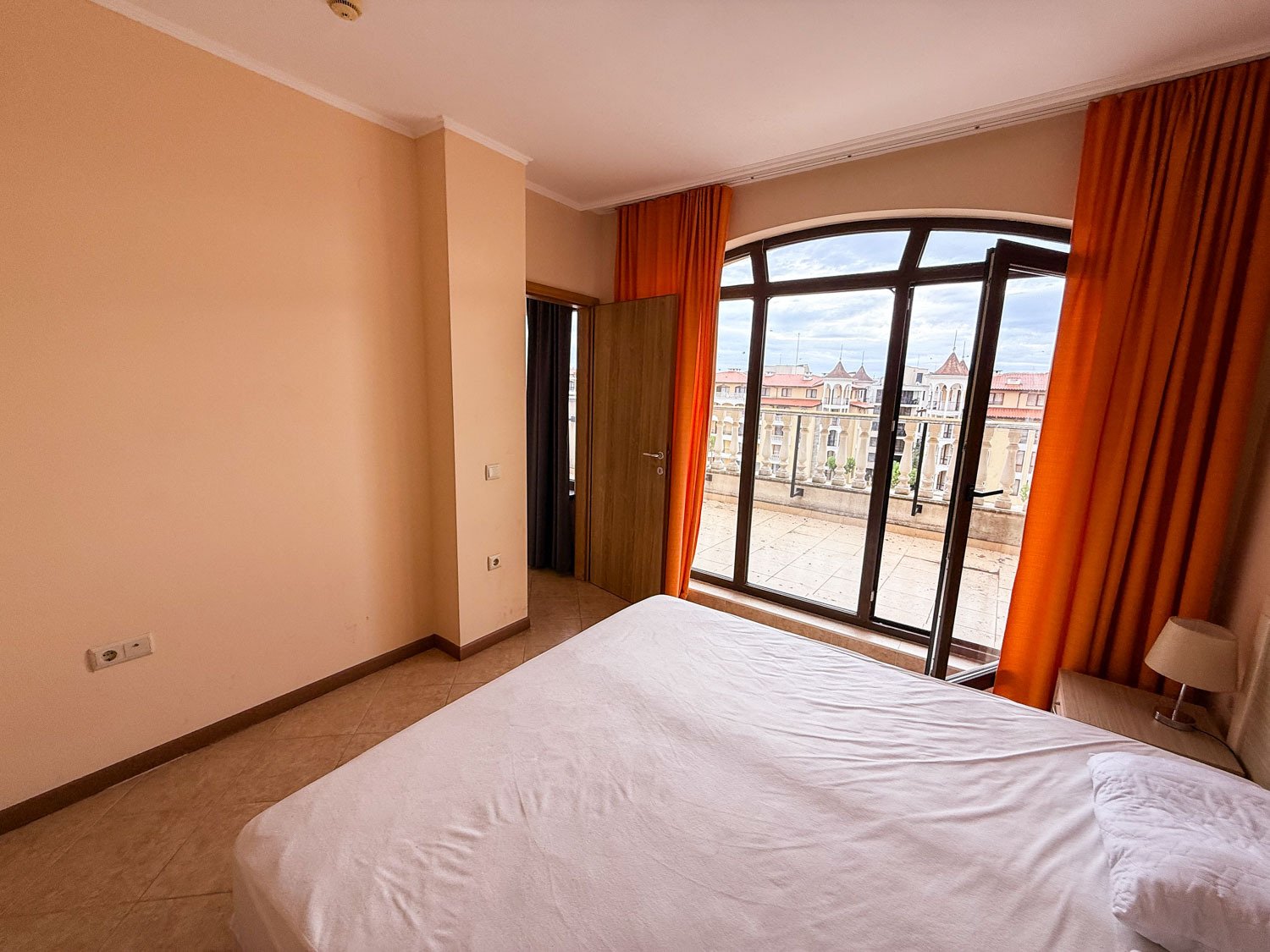 1 bedroom apartment 81 m² Nesebar, Bulgaria