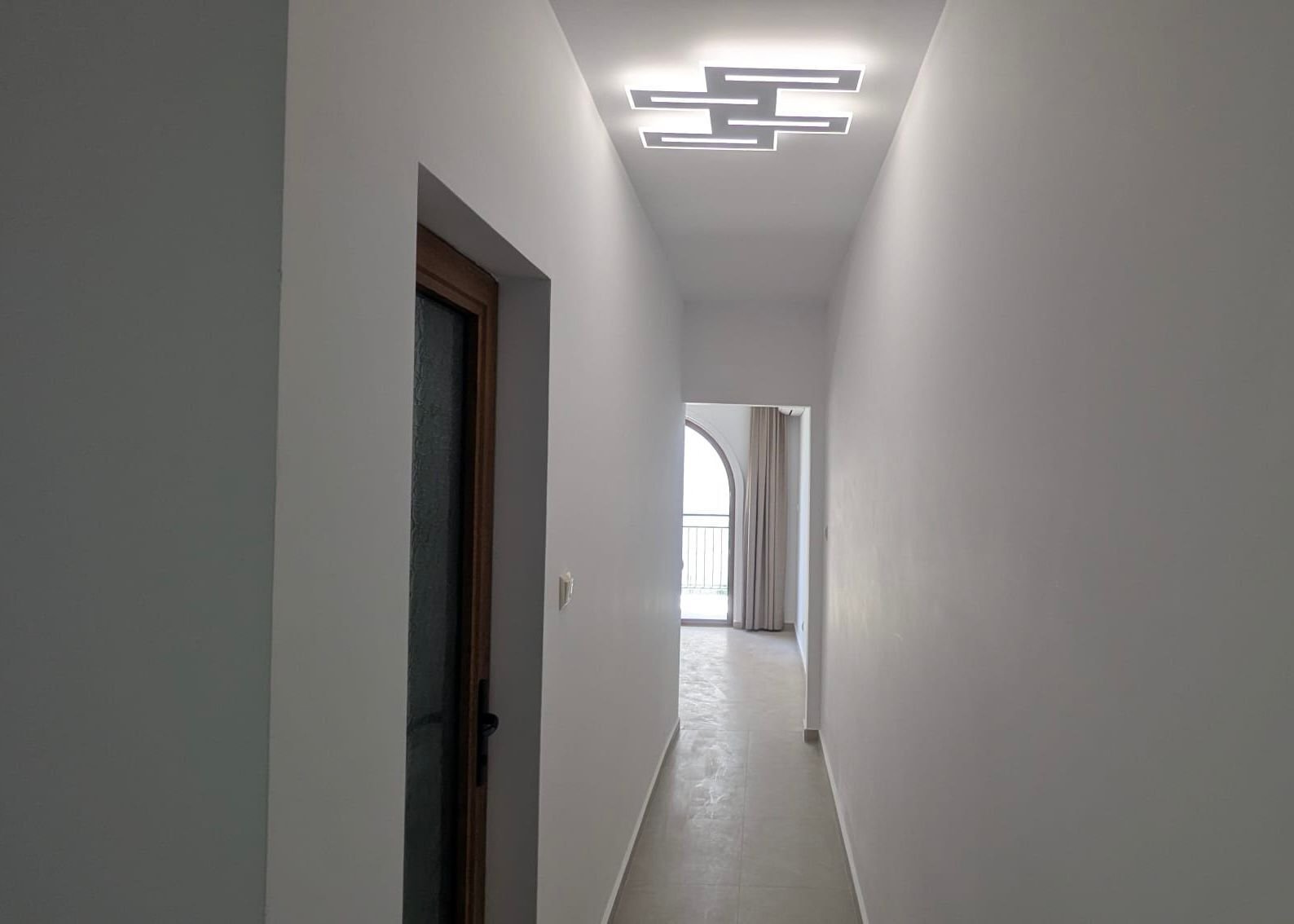 Zweizimmerwohnung im Komplex Grand Village in Kosharitze