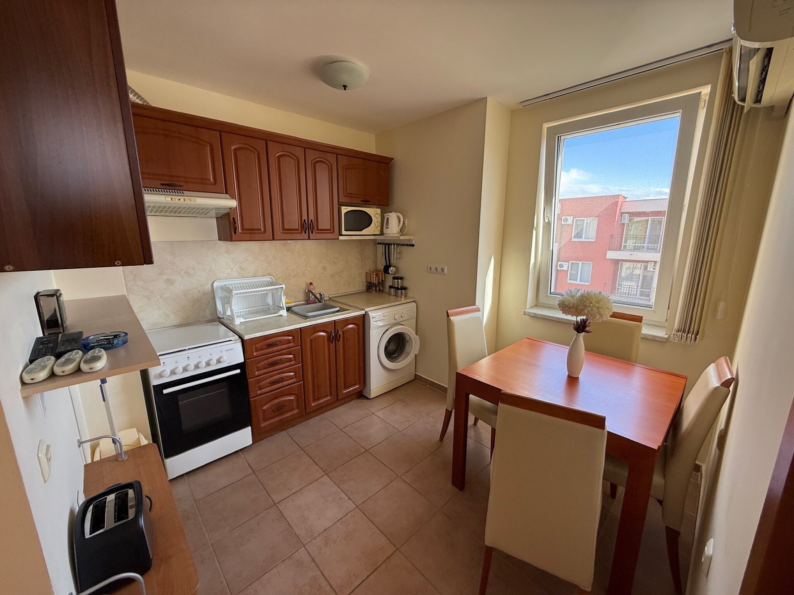 Dreizimmerwohnung im Komplex Holiday Fort am Sonnenstrand