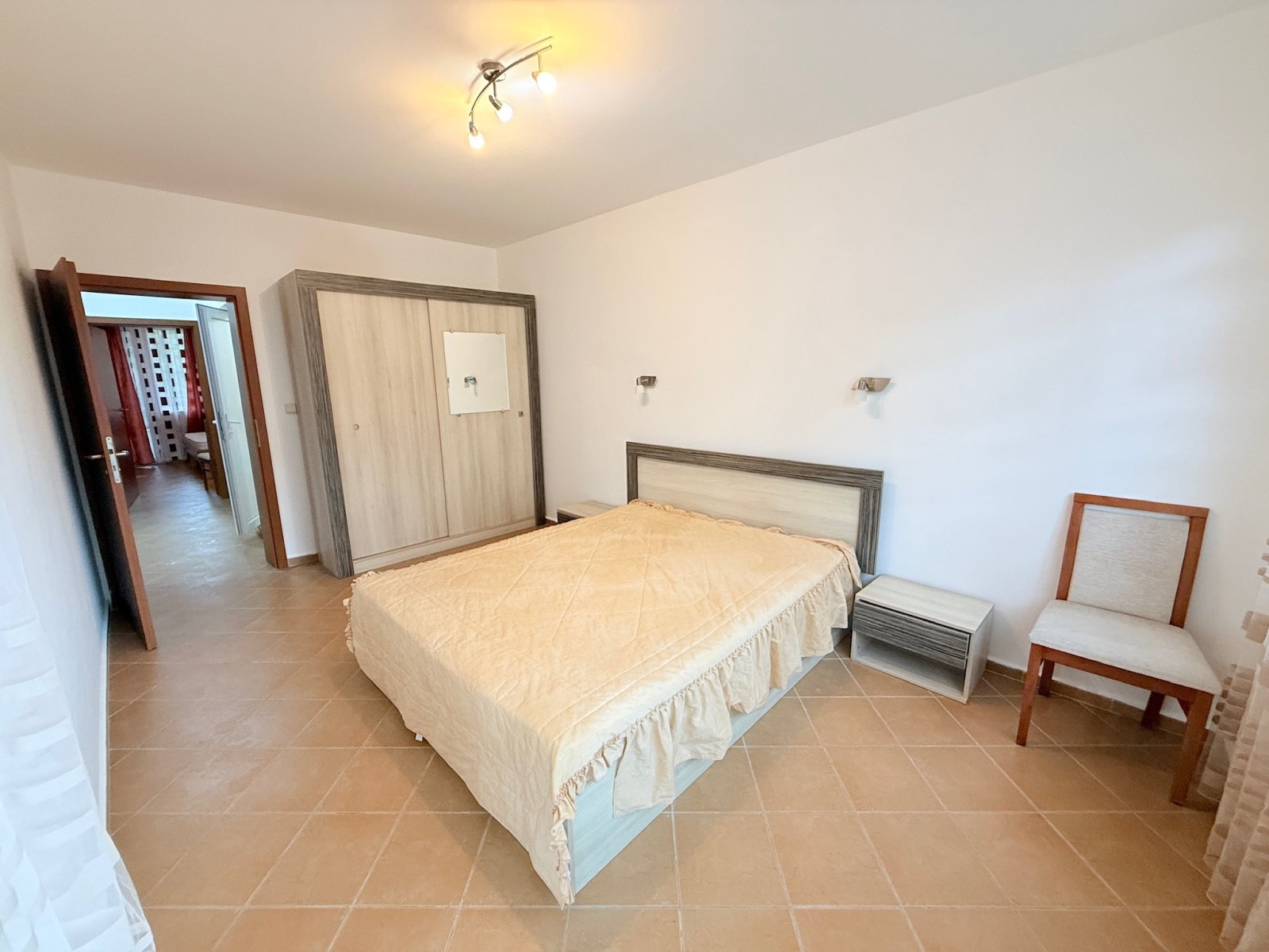 Dreizimmerwohnung im Komplex „Wohngebäude Solis“ am Sonnenstrand