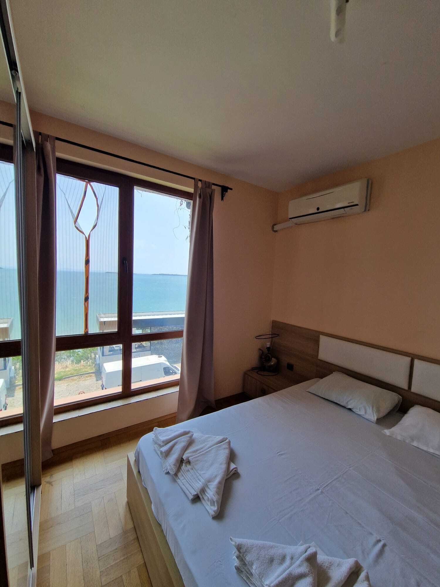Dreizimmerwohnung mit Meerblick im Komplex „Tryavna Beach“ in Sveti Vlas