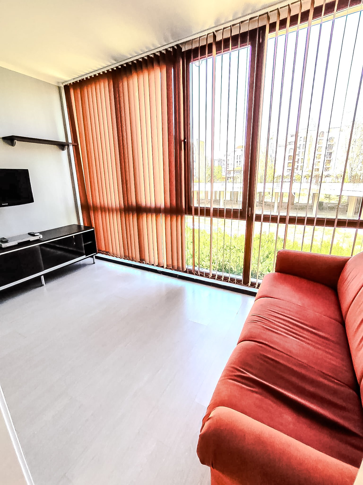 Dreizimmerwohnung im Komplex Eden in Sonnenstrand mit Blick auf den Pool