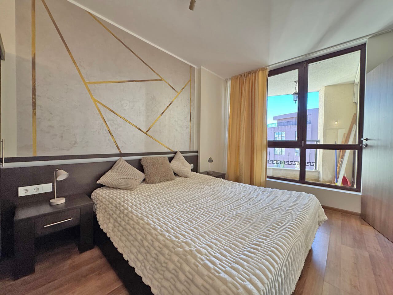 Zweizimmerwohnung im Komplex Camelot am Sonnenstrand