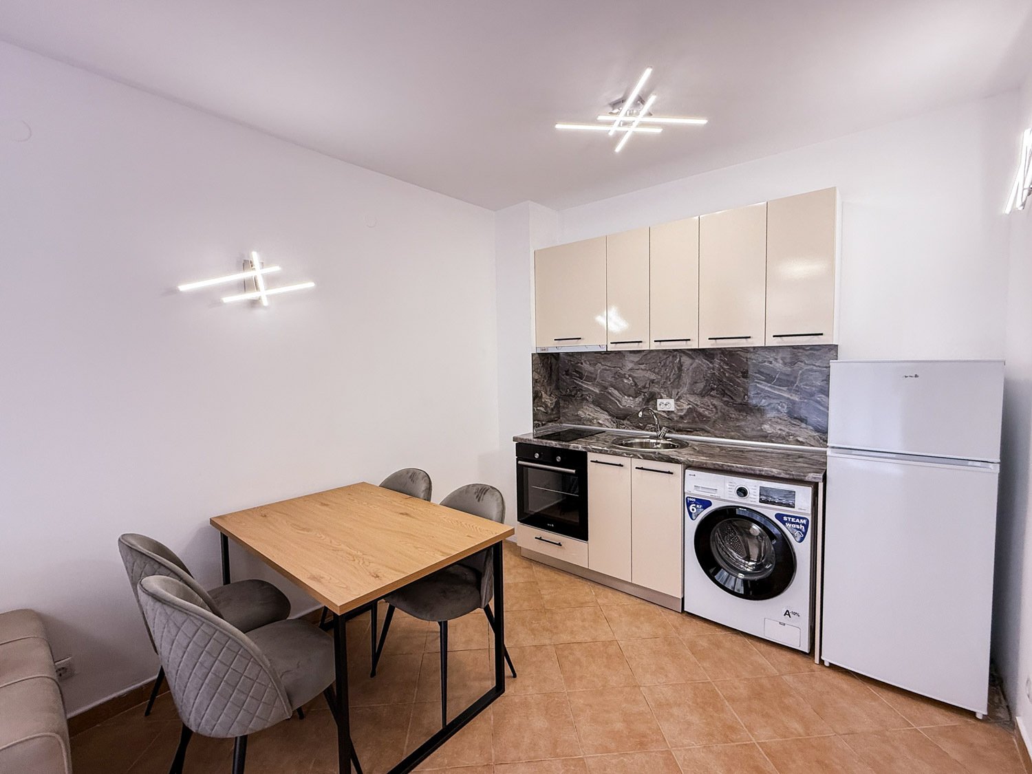 Zweizimmerwohnung im Komplex Barco del Sol am Sonnenstrand