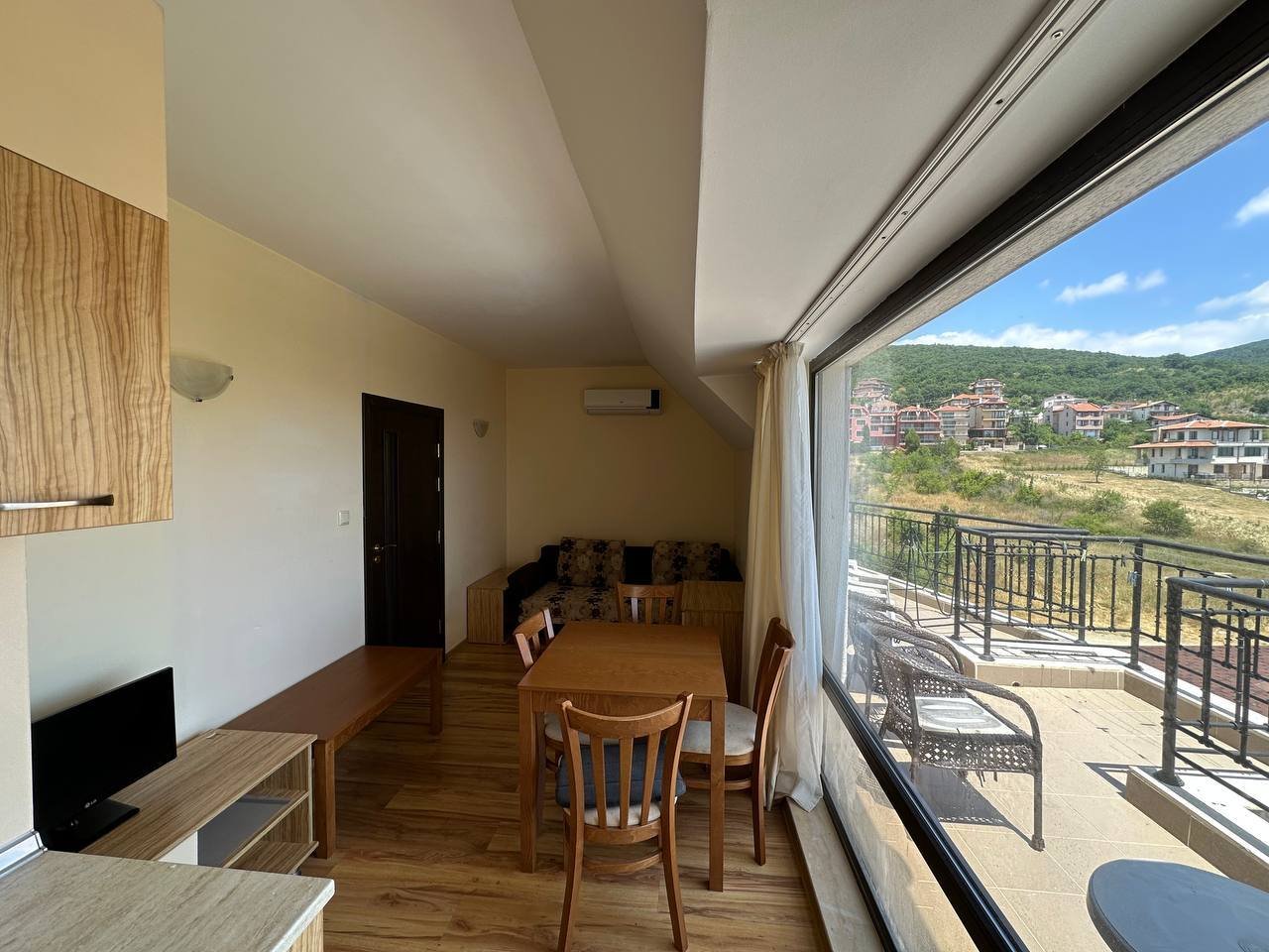 Zweizimmerwohnung mit Meerblick im Komplex Makon in Sveti Vlas