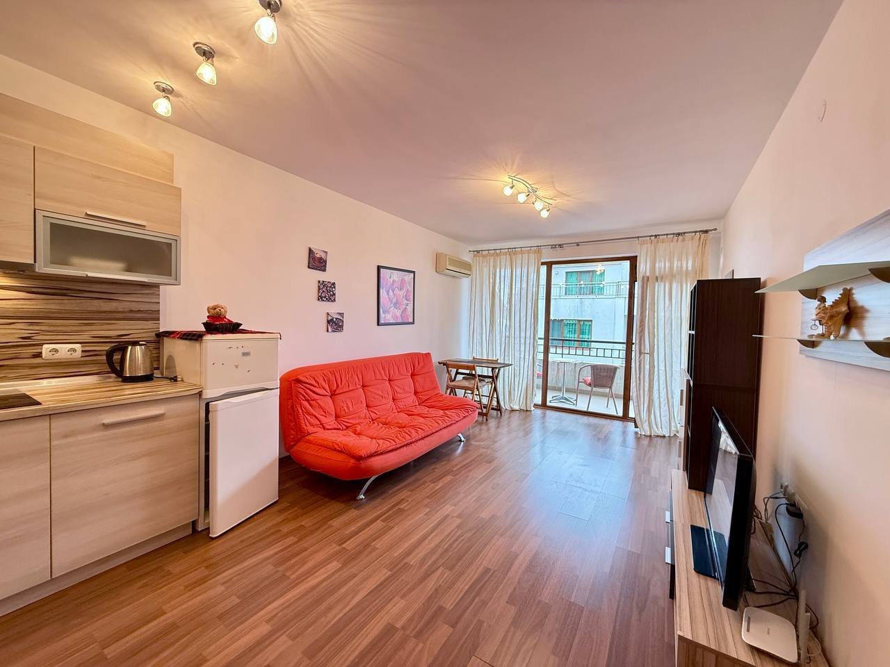 Zweizimmerwohnung mit Meerblick im Komplex Villa Aqua in Sveti Vlas