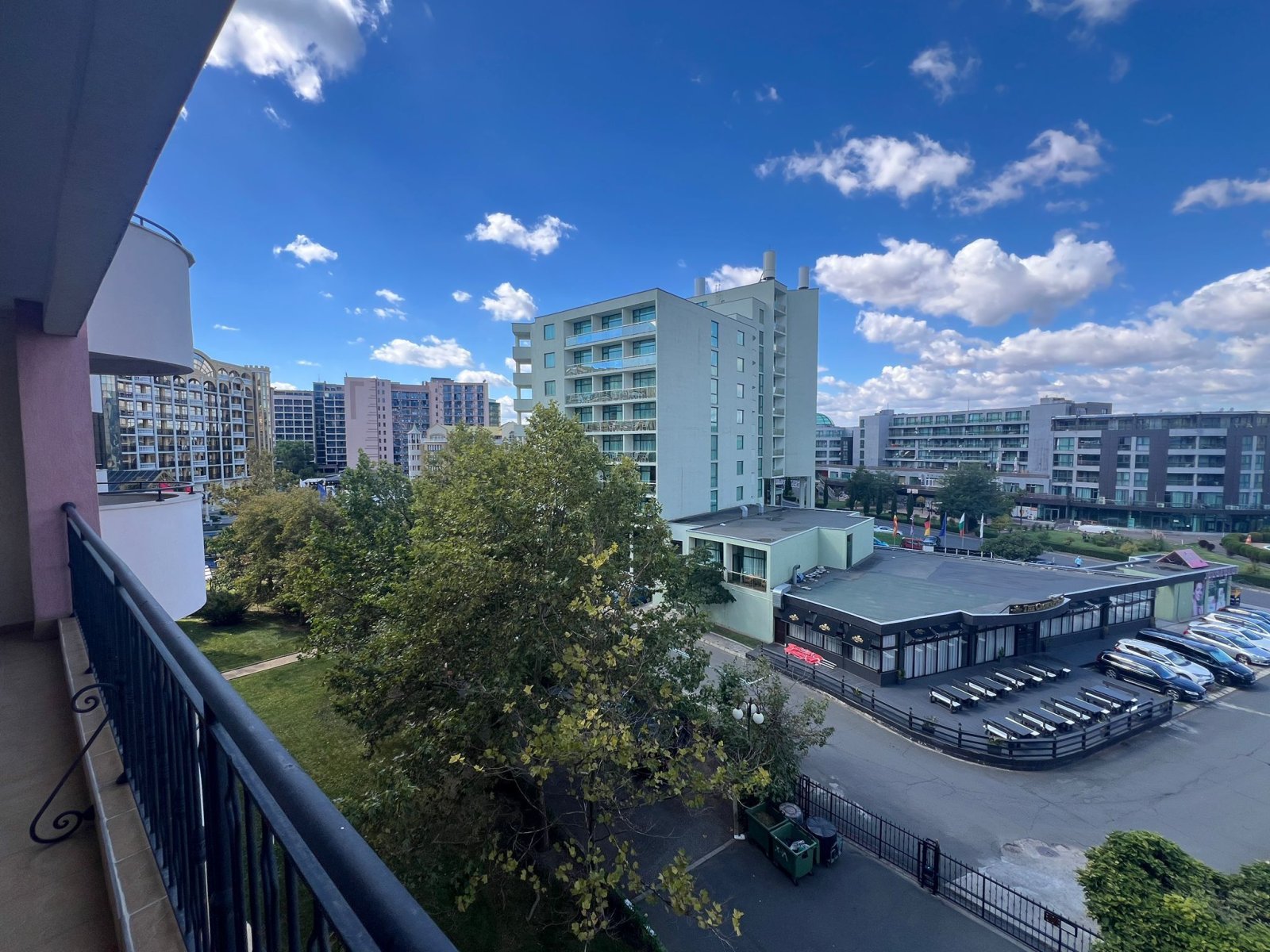 Sunny Beach: Zweizimmerwohnung im Komplex Majestic am Sonnenstrand 