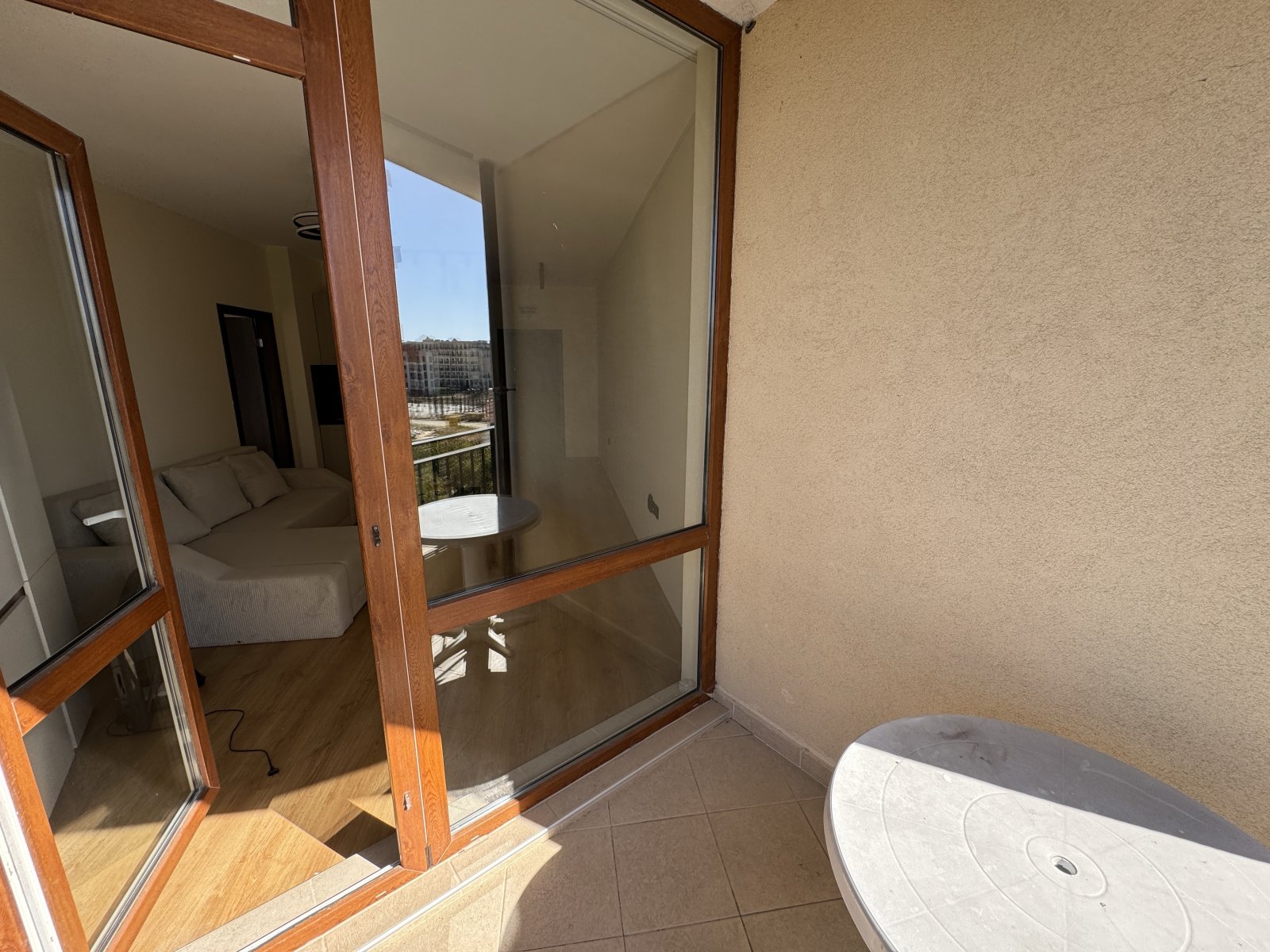 Zweizimmerwohnung mit Meer- und Bergblick im Komplex Luxor in Sveti Vlas