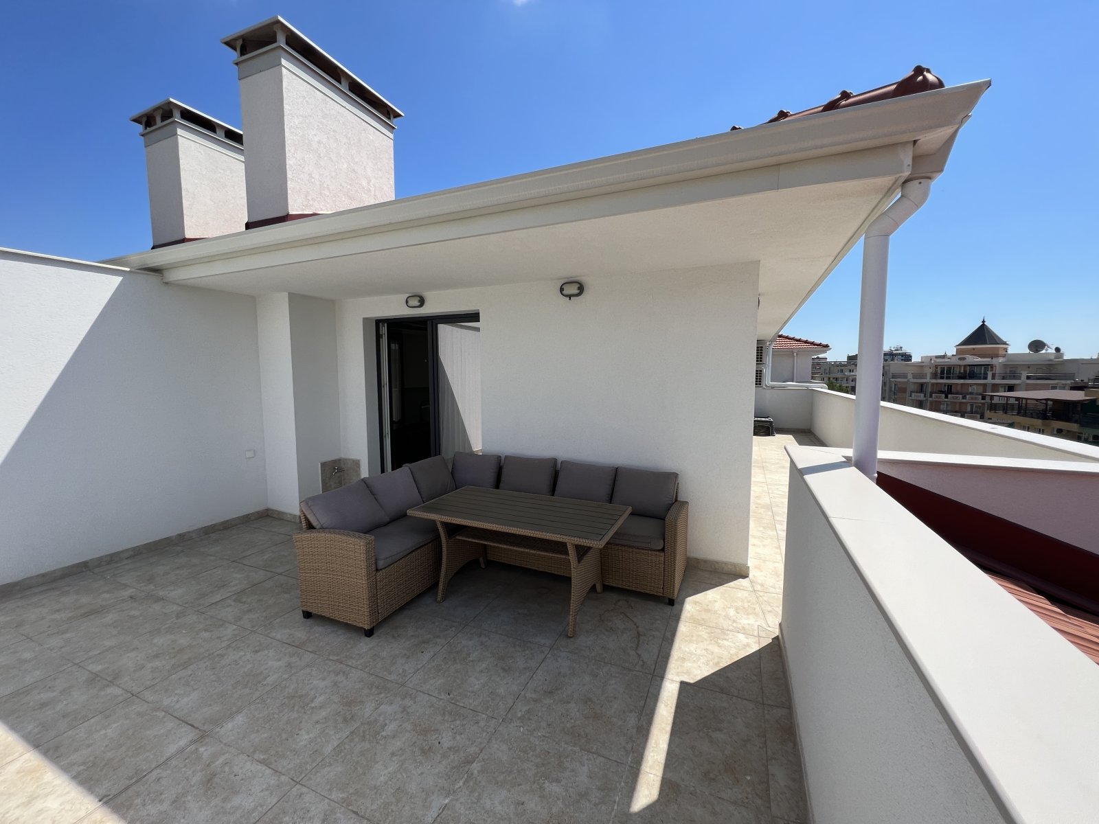 Zweizimmerwohnung im Komplex Emilia Romana Park am Sonnenstrand