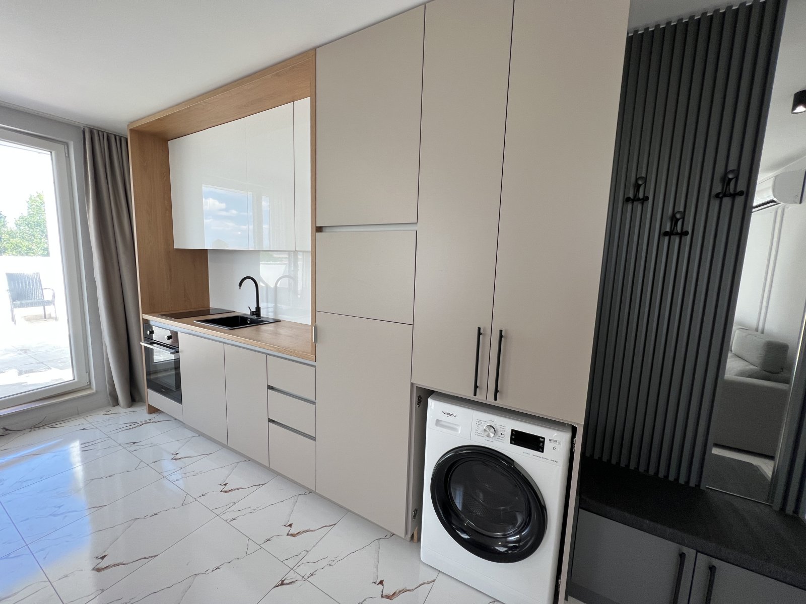 Zweizimmerwohnung im Komplex Emilia Romana Park am Sonnenstrand