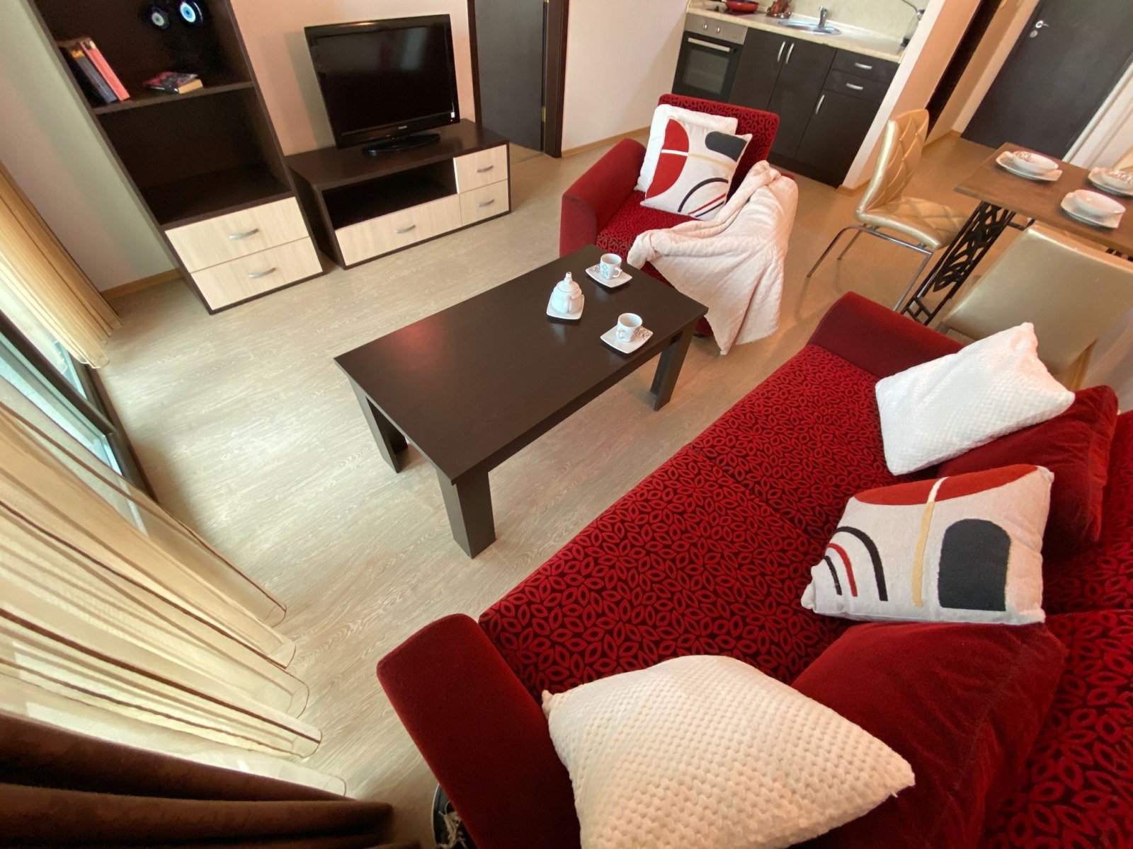 Zweizimmerwohnung mit Meerblick im Komplex Babylon am Sonnenstrand