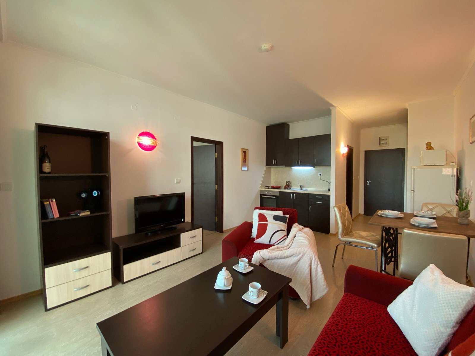 Zweizimmerwohnung mit Meerblick im Komplex Babylon am Sonnenstrand